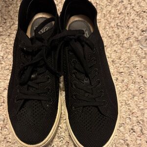 Sofft Black Knit Casual Sneakers